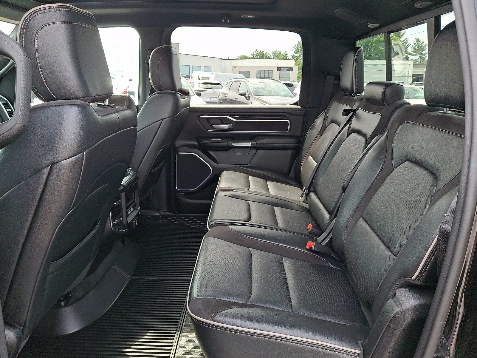 Used 2021 Diamond Black Crystal Pearlcoat Ram Laramie image 11