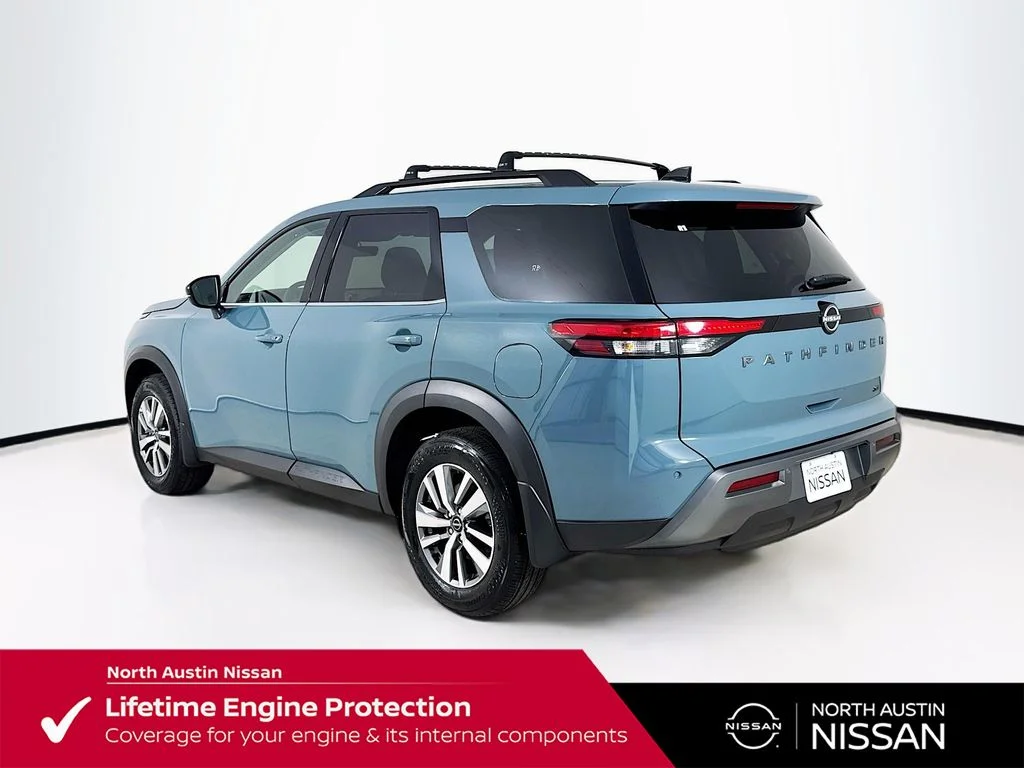 New 2026 Green Nissan SL image 6