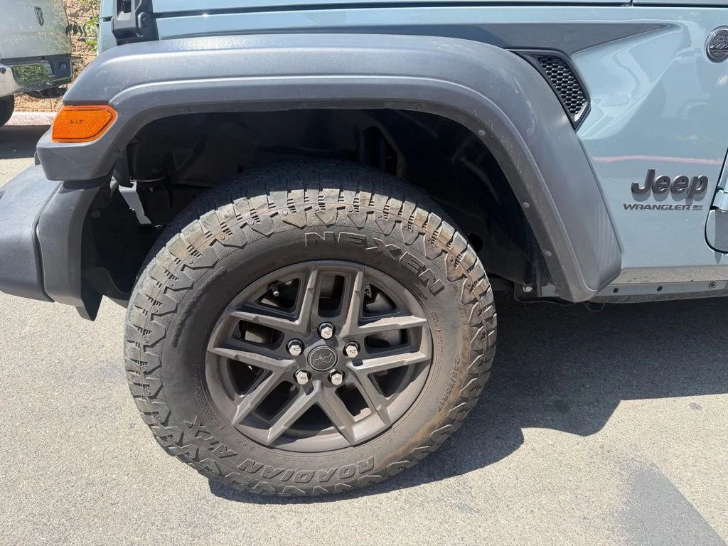 Used 2024 Gray Jeep Sport S image 6