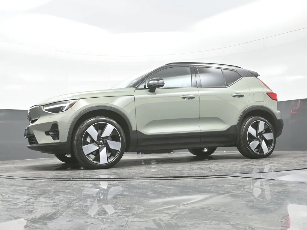 Certified Used 2023 Green Volvo Ultimate image 22