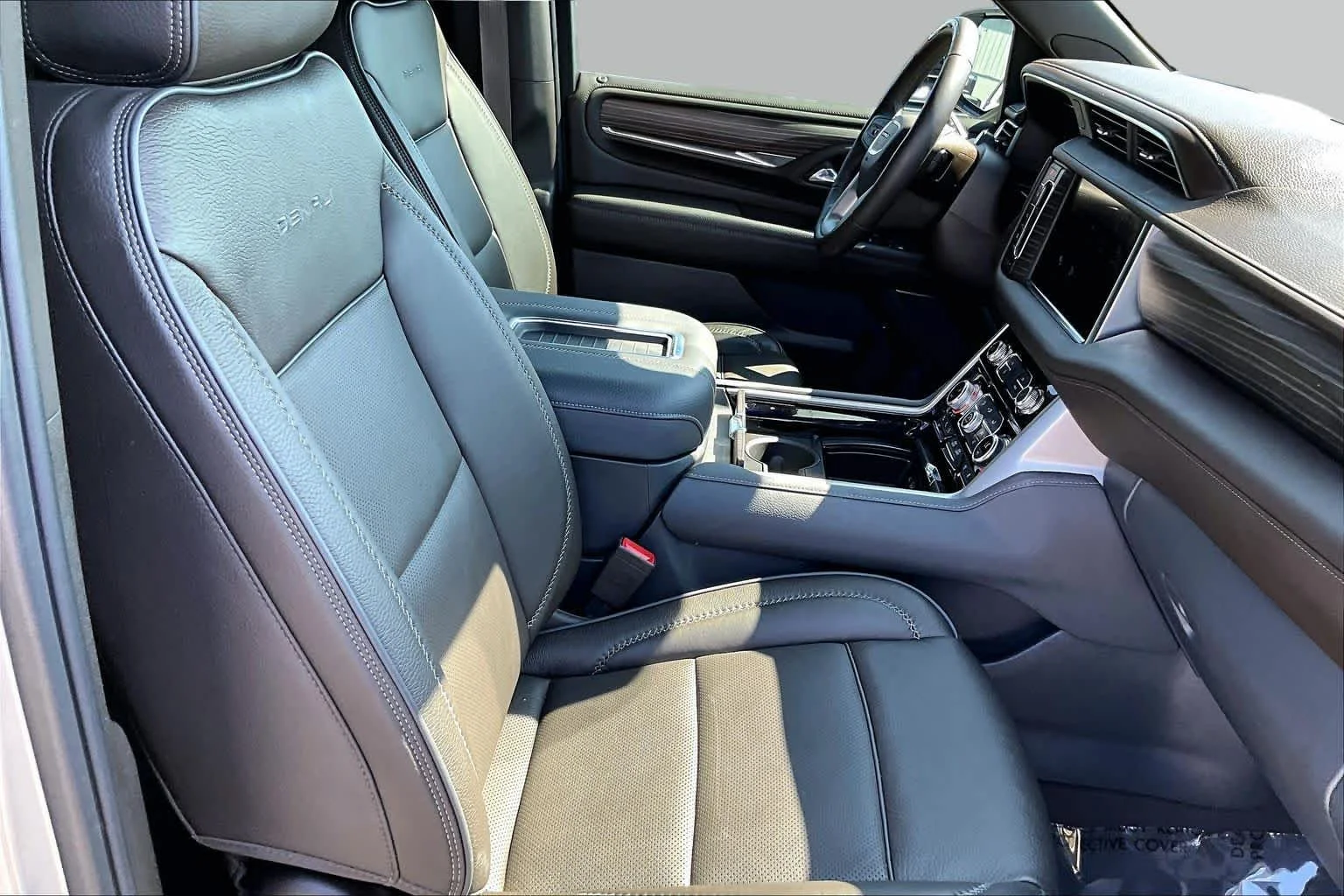Used 2024 Sterling Metallic GMC Denali image 8