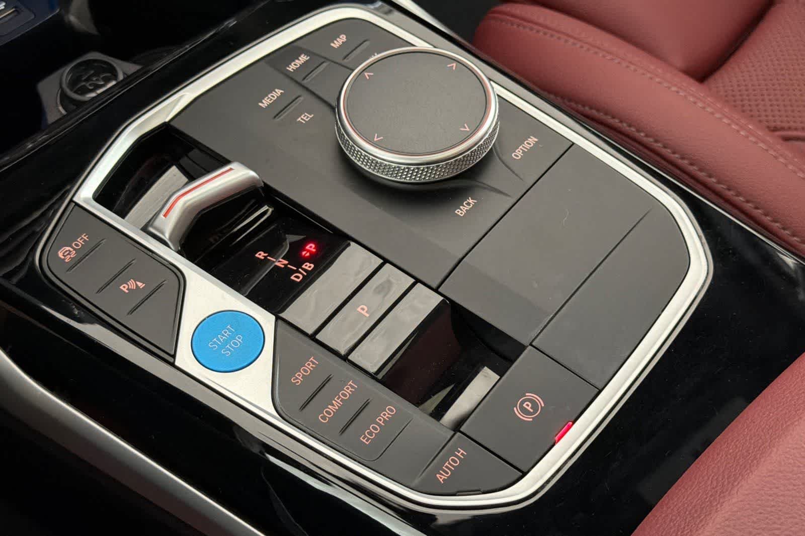 Used 2023 Black Sapphire Metallic BMW eDrive35 image 21