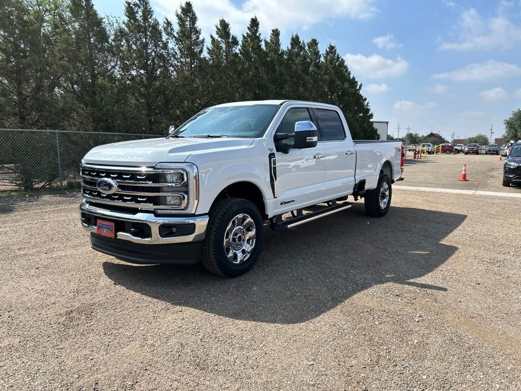 New 2026 Oxford White Ford Lariat image 2