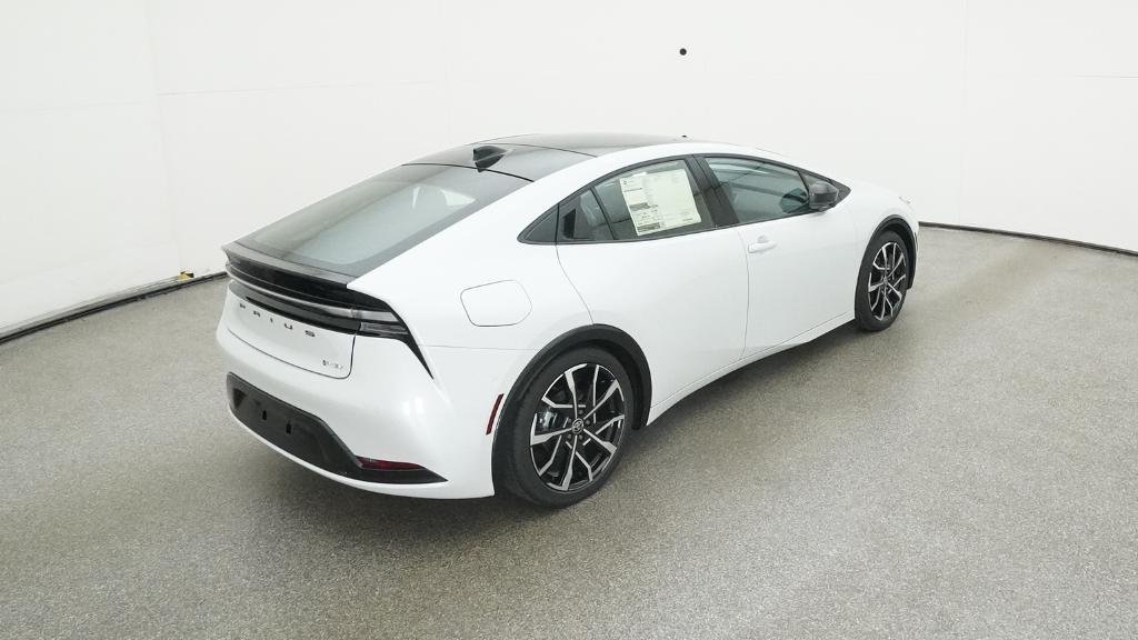 2026 Toyota Prius Plug-in Hybrid XSE Premium - Photo 7