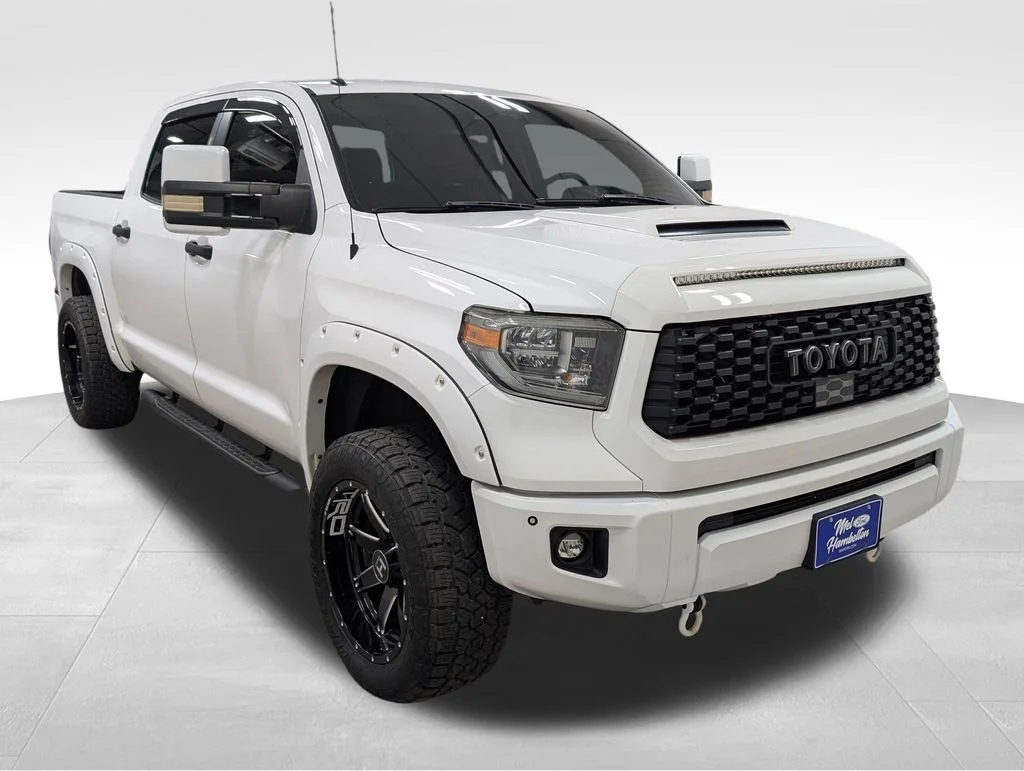 Certified Used 2018 Super White Toyota SR5 image 20