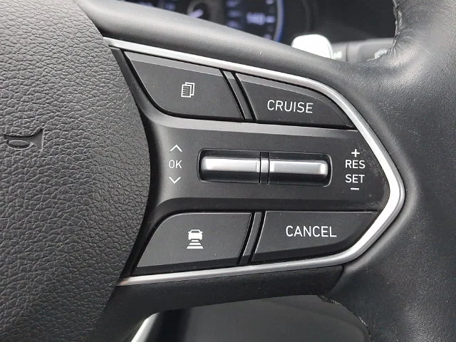 Used 2020 Silver Hyundai SEL image 24