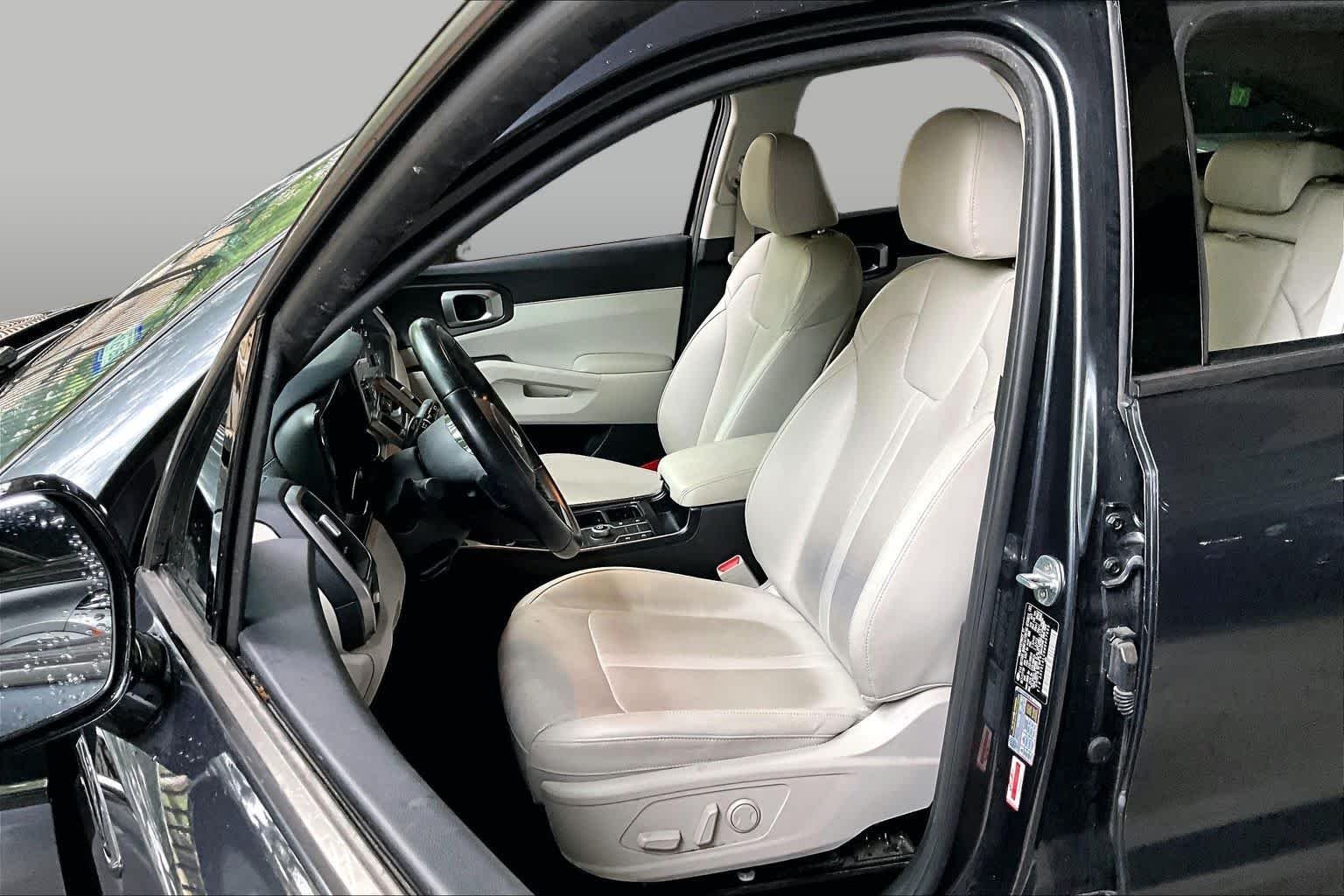 Used 2021 Gravity Grey Kia S image 7