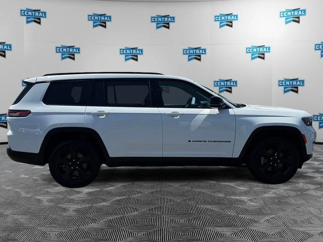 Certified Used 2023 White Jeep Altitude image 7