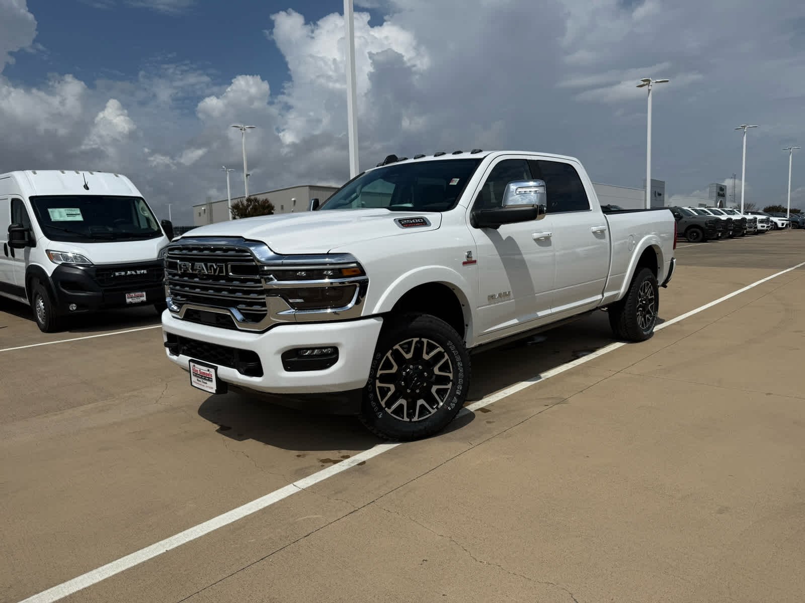 New 2026 Bright White Clear-Coat Exterior Paint RAM Longhorn image 2