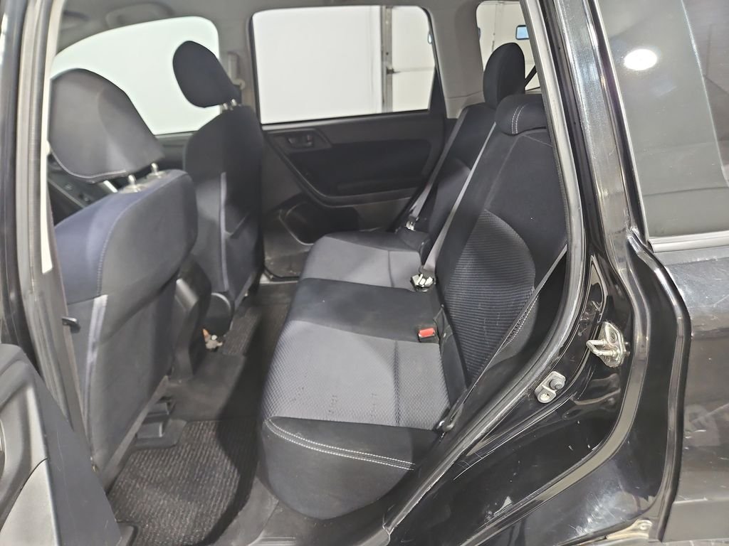 Used 2014 Black Subaru 2.5i image 23