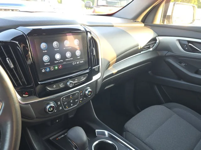 Used 2022 Silver Chevrolet LT image 28