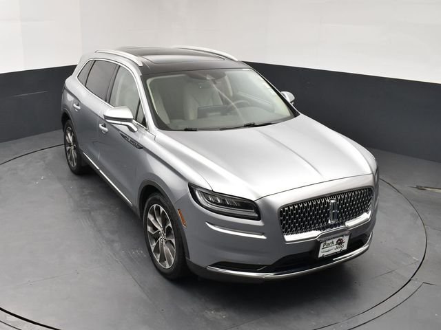 Used 2022 Silver Lincoln Reserve image 13