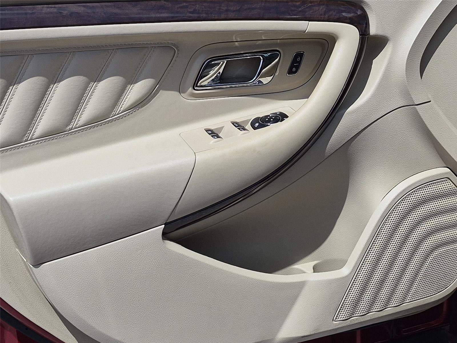 Used 2014 Sunset Metallic Ford Limited image 15
