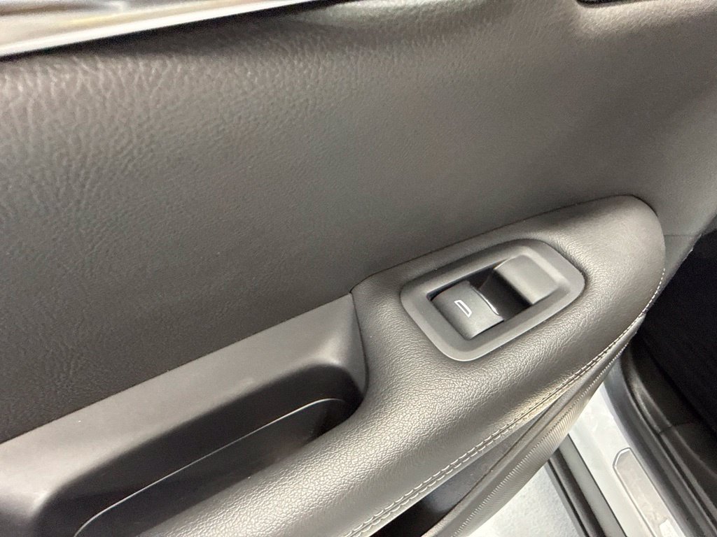Used 2022 White Cadillac Premium Luxury image 17
