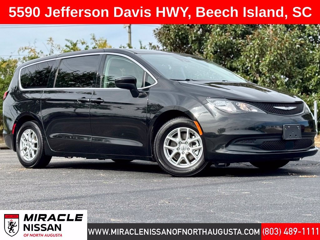 2023 Chrysler Voyager