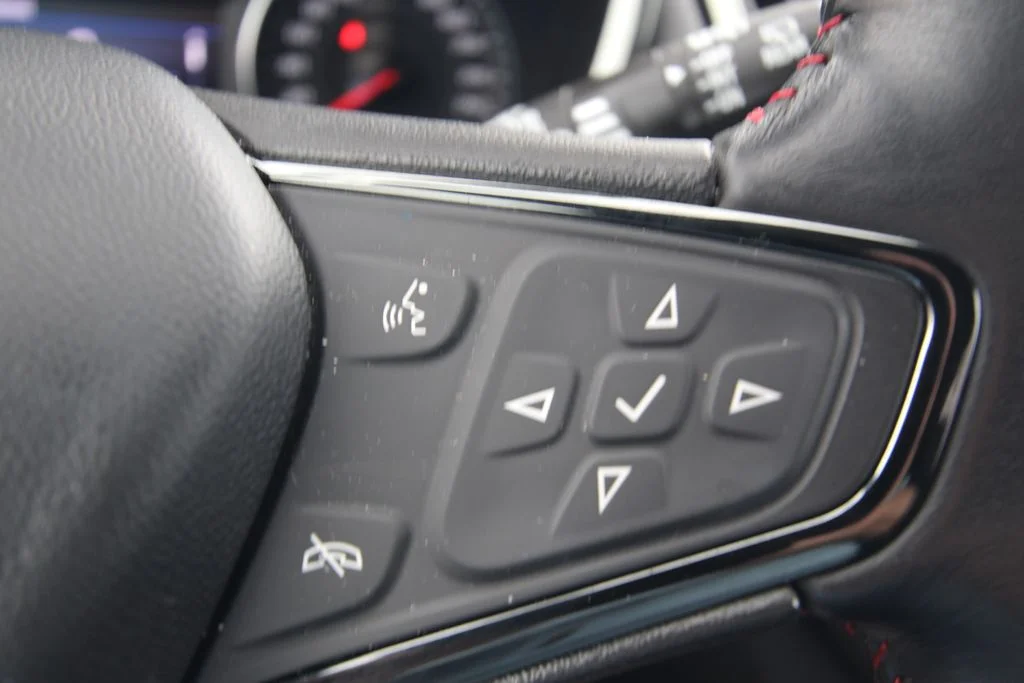 Used 2022  Chevrolet RS image 21