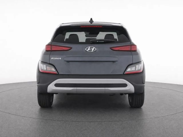 Used 2022 Gray Hyundai SE image 6