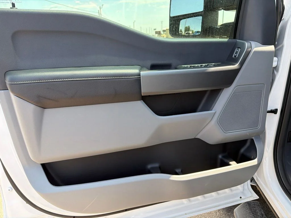 New 2026 Oxford White Ford F-250® XL image 13