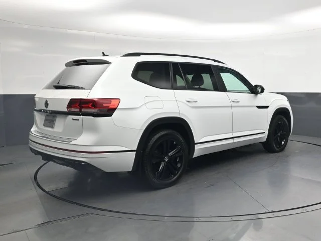 Used 2023 White Volkswagen 3.6L V6 SEL R-Line image 4