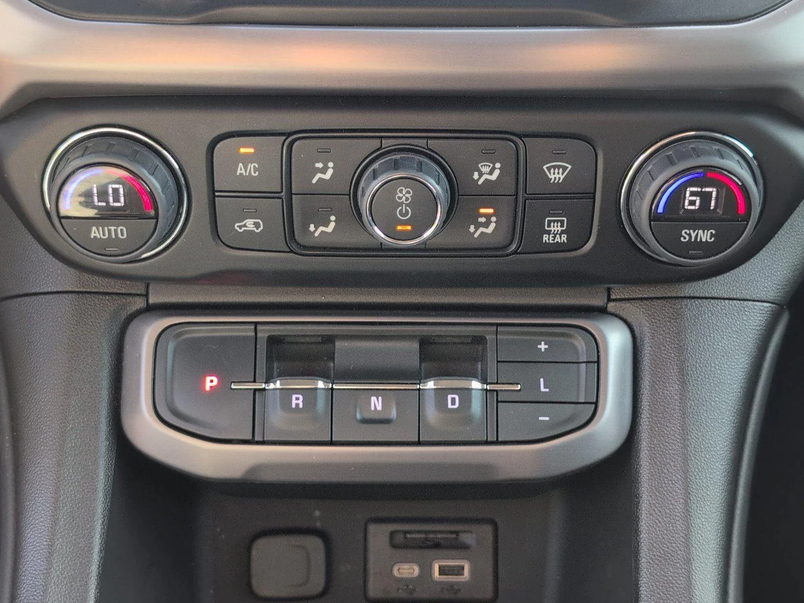 Used 2023 Sterling Metallic GMC AT4 image 24