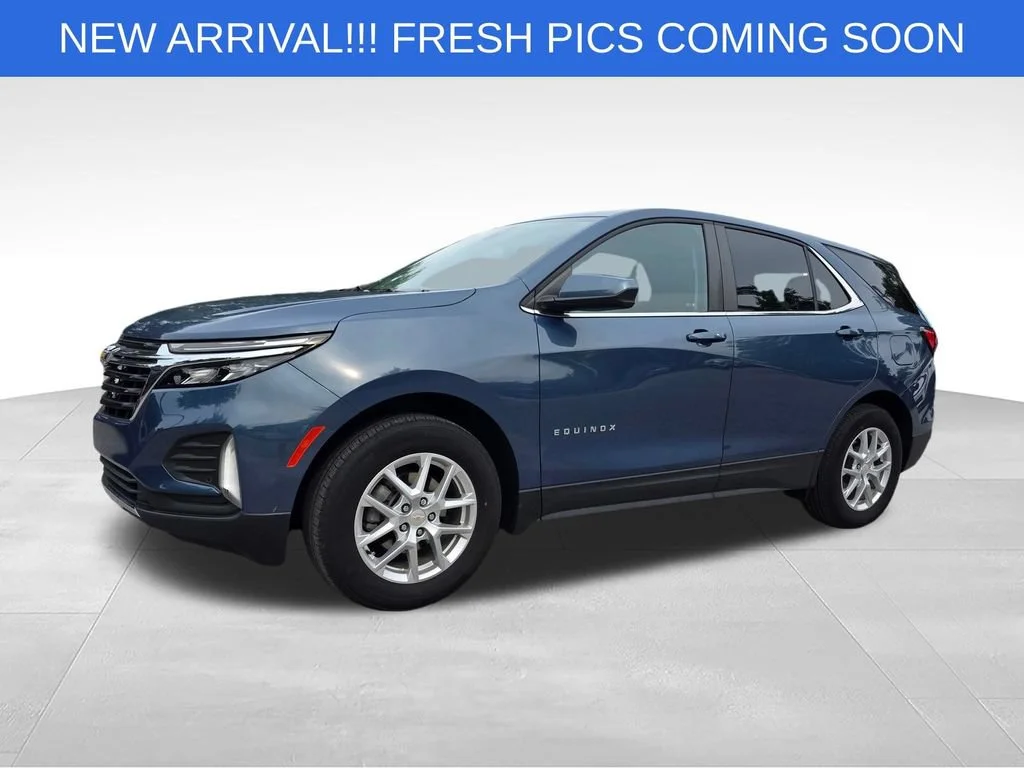 Used 2024 Lakeshore Blue Metallic Chevrolet LT image 2