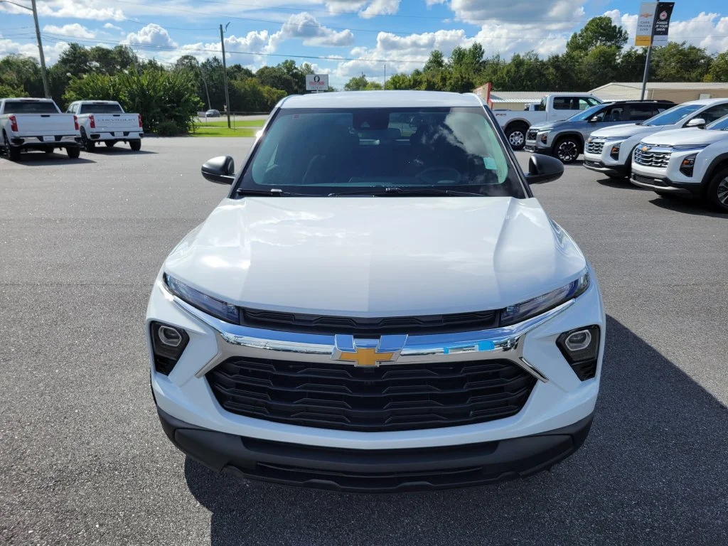 New 2026 Summit White Chevrolet LS image 9