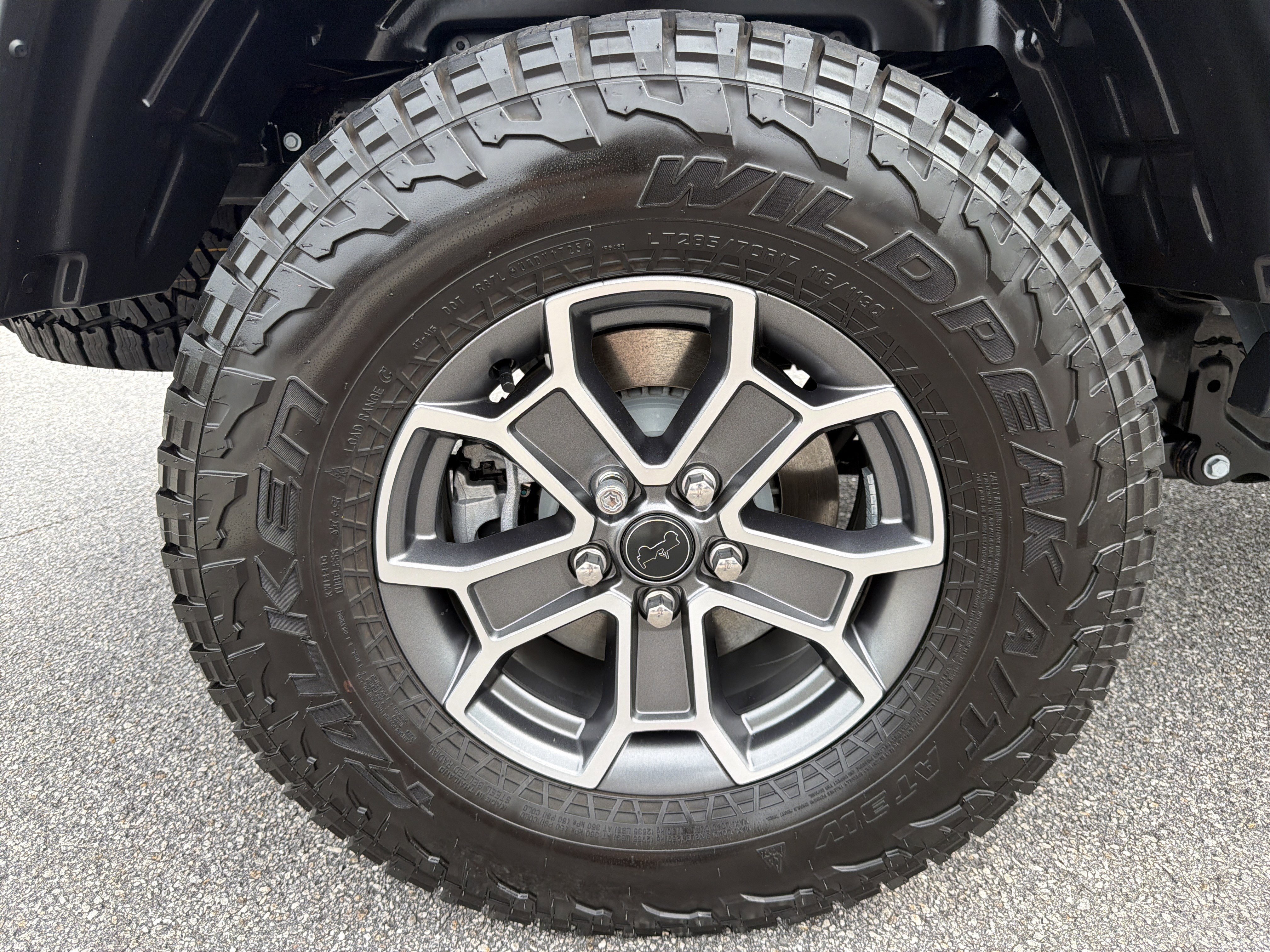 Used 2025 Anvil Clearcoat Jeep Mojave image 28