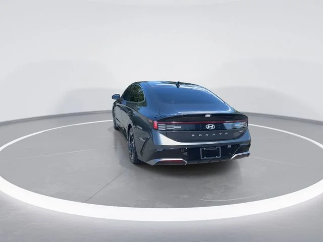 Used 2026 Gray Hyundai SEL Sport image 7