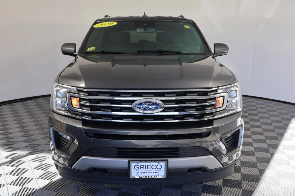 Used 2020 Magnetic Ford XLT image 3