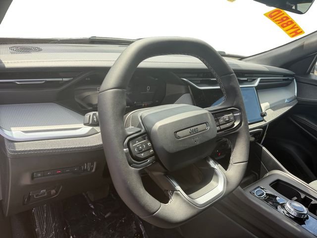New 2026 Silver Zynith Clearcoat Jeep Laredo image 14