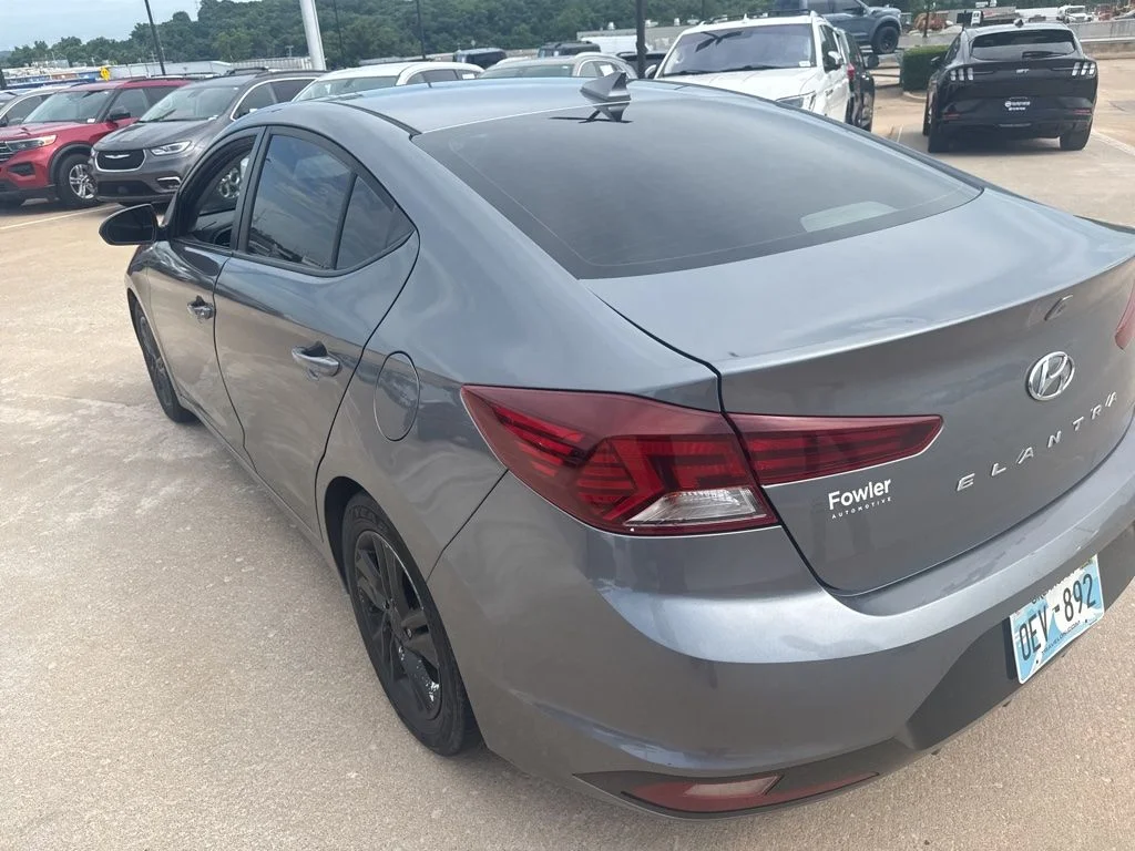 Used 2019 Gray Hyundai Value Edition image 8