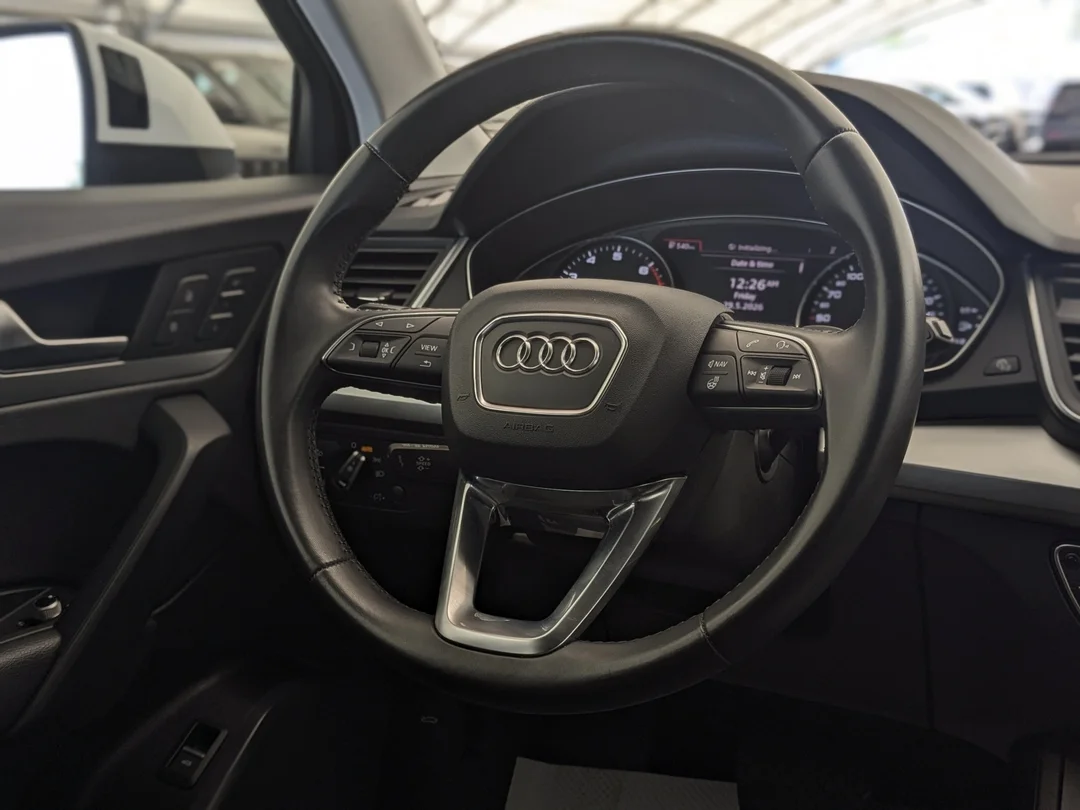 Certified Used 2020 White Audi Komfort - - AWD - Leather - LOW KMS & More! image 16