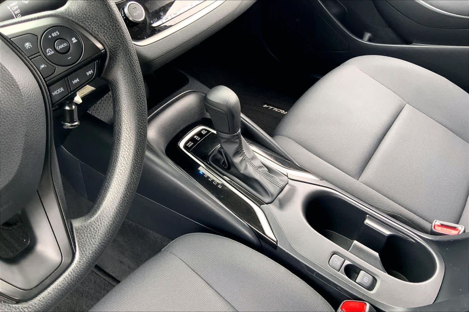 Used 2025 Classic Silver Metallic Toyota Hybrid LE image 16