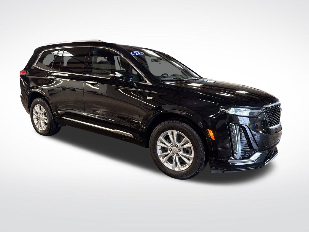Used 2024 Stellar Black Metallic Cadillac Luxury image 7