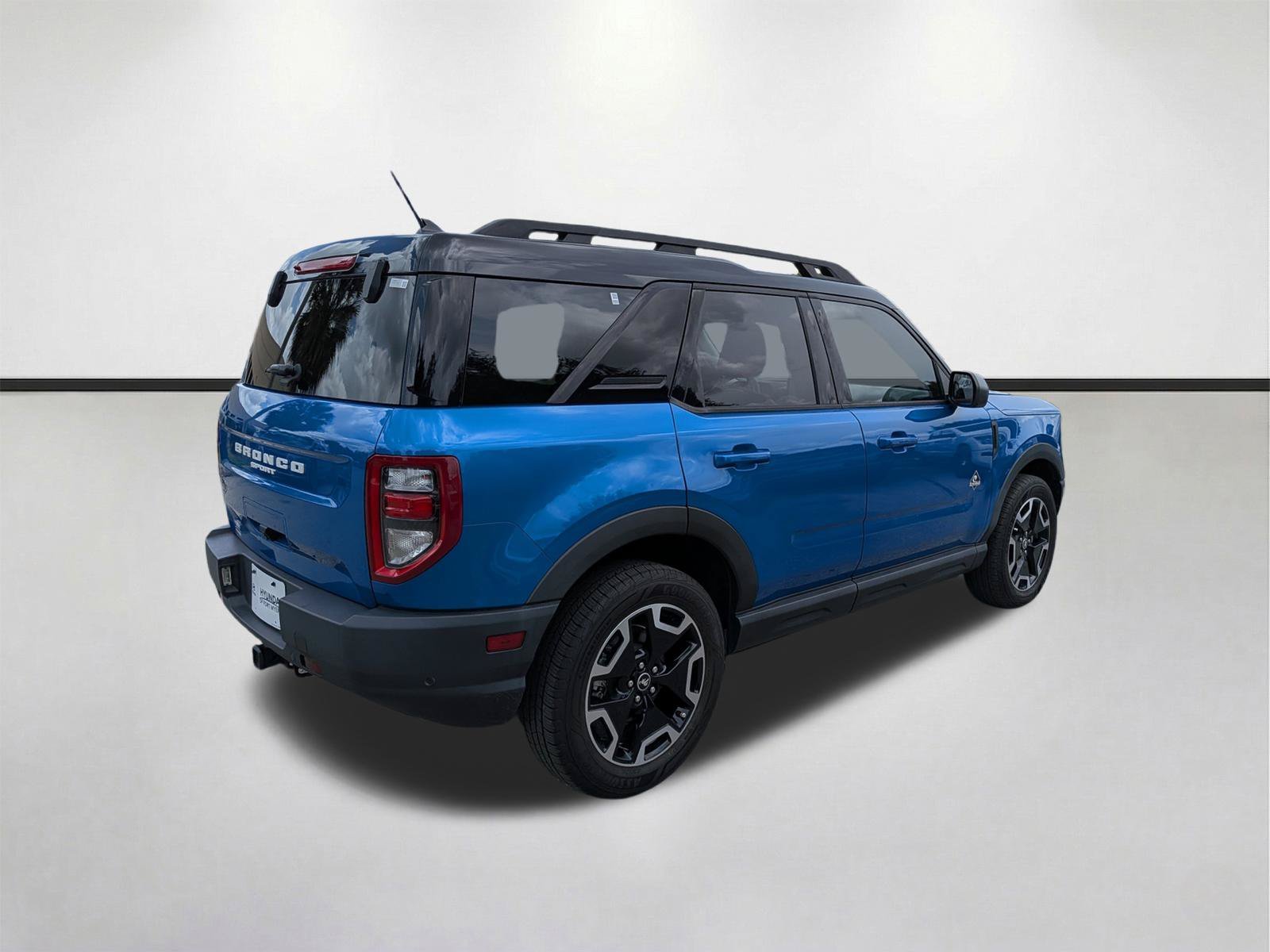 Used 2022 Velocity Blue Metallic Ford Outer Banks image 4