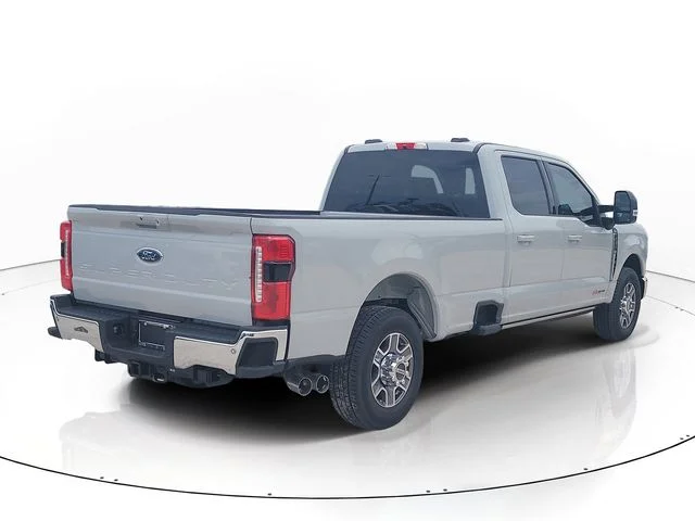 New 2026 Avalanche Ford Lariat image 5