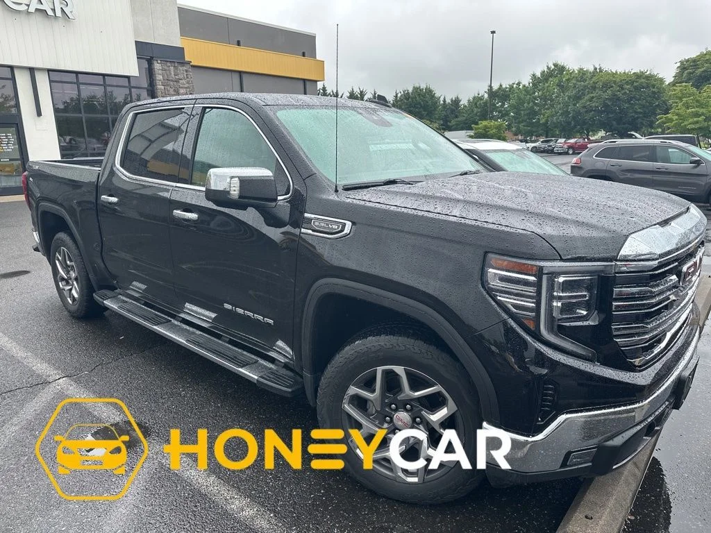 2023 GMC Sierra 4WD Crew Cab Short Box SLT's photo
