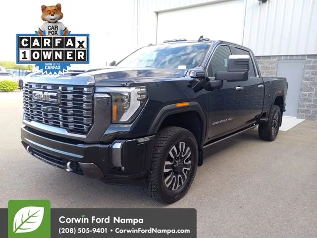 Used 2024 Onyx Black GMC  image 7