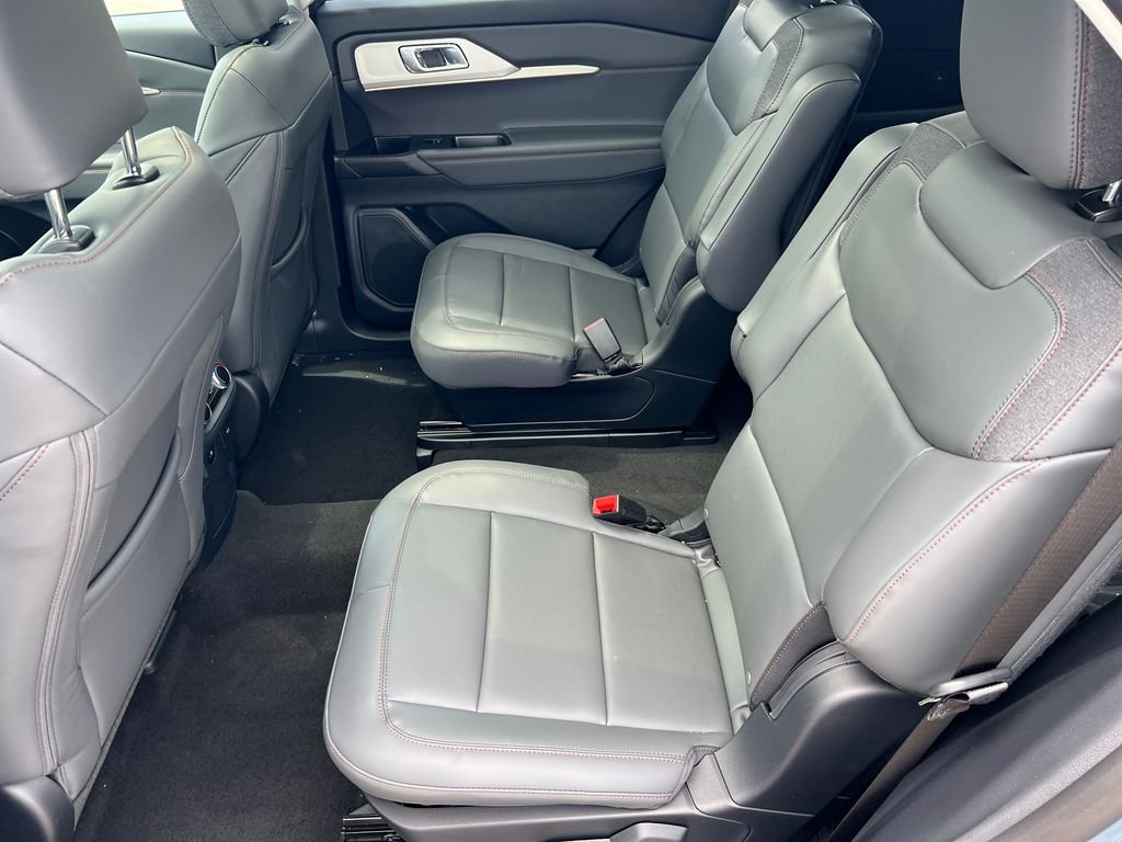 New 2026 Vapor Blue Metallic Ford Active image 24