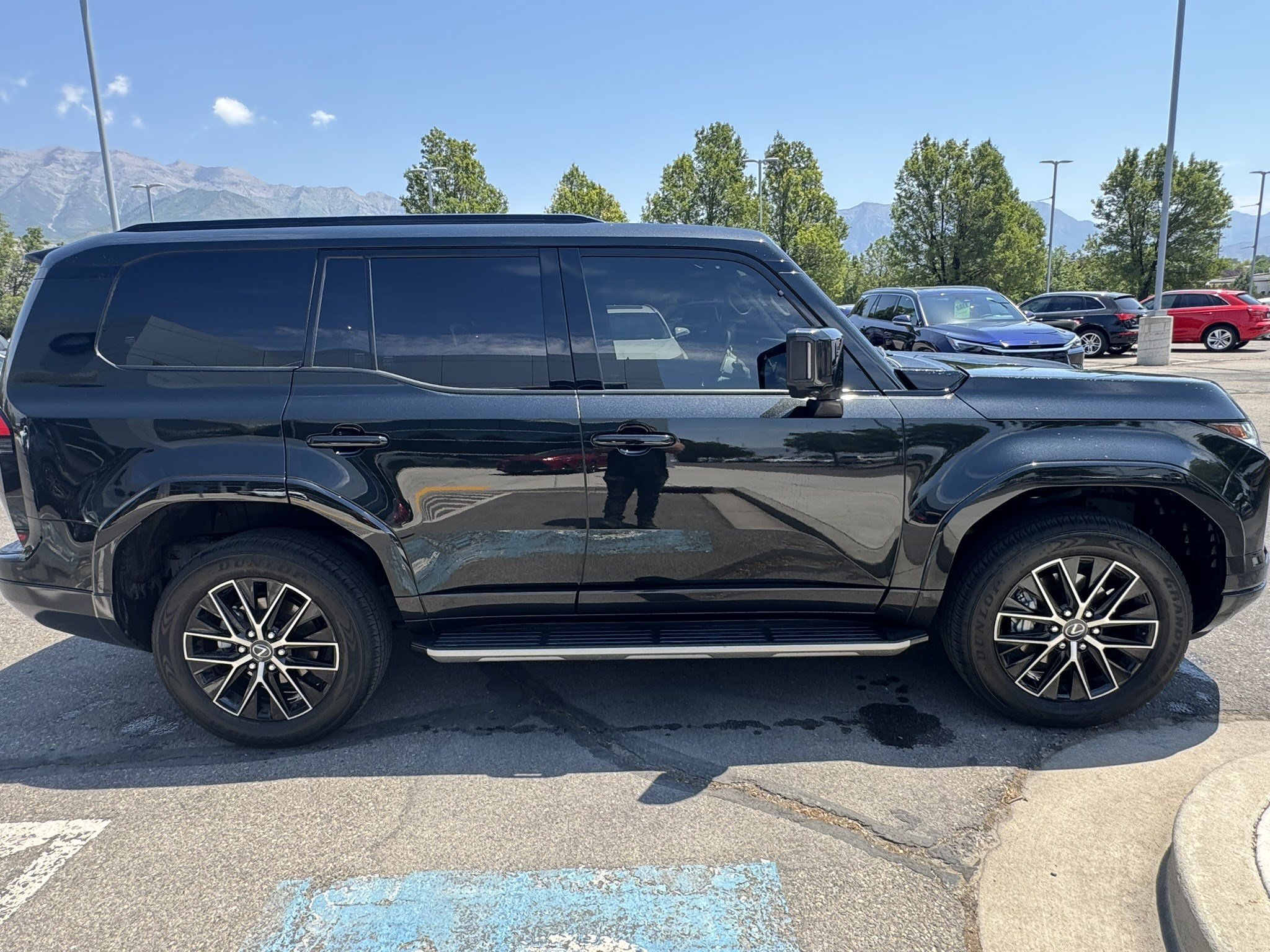 Used 2025 Black Lexus 550 Premium+ image 5