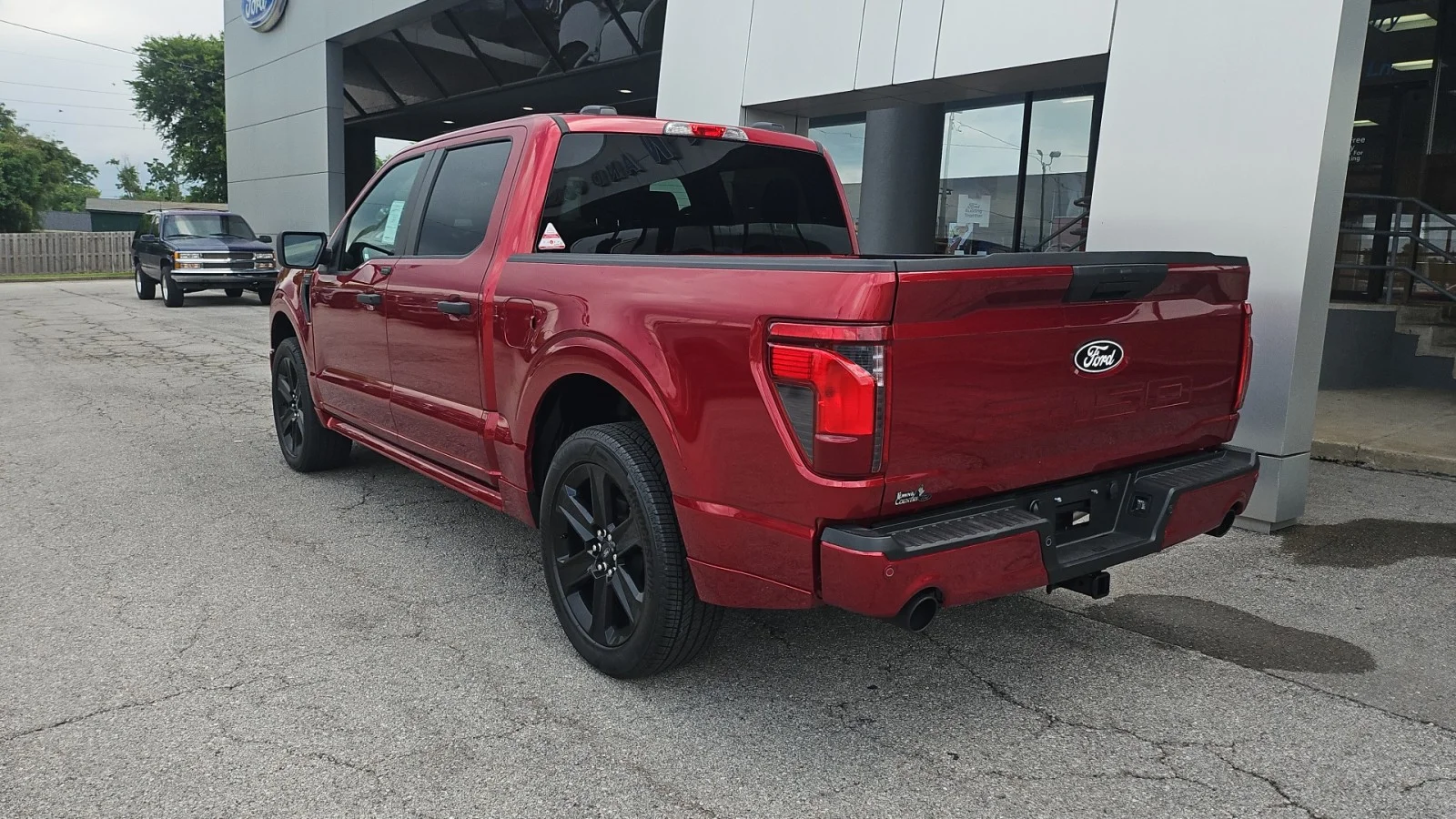 New 2026 Ruby Red Metallic Tinted Clearcoat Ford STX Lobo 4WD image 3