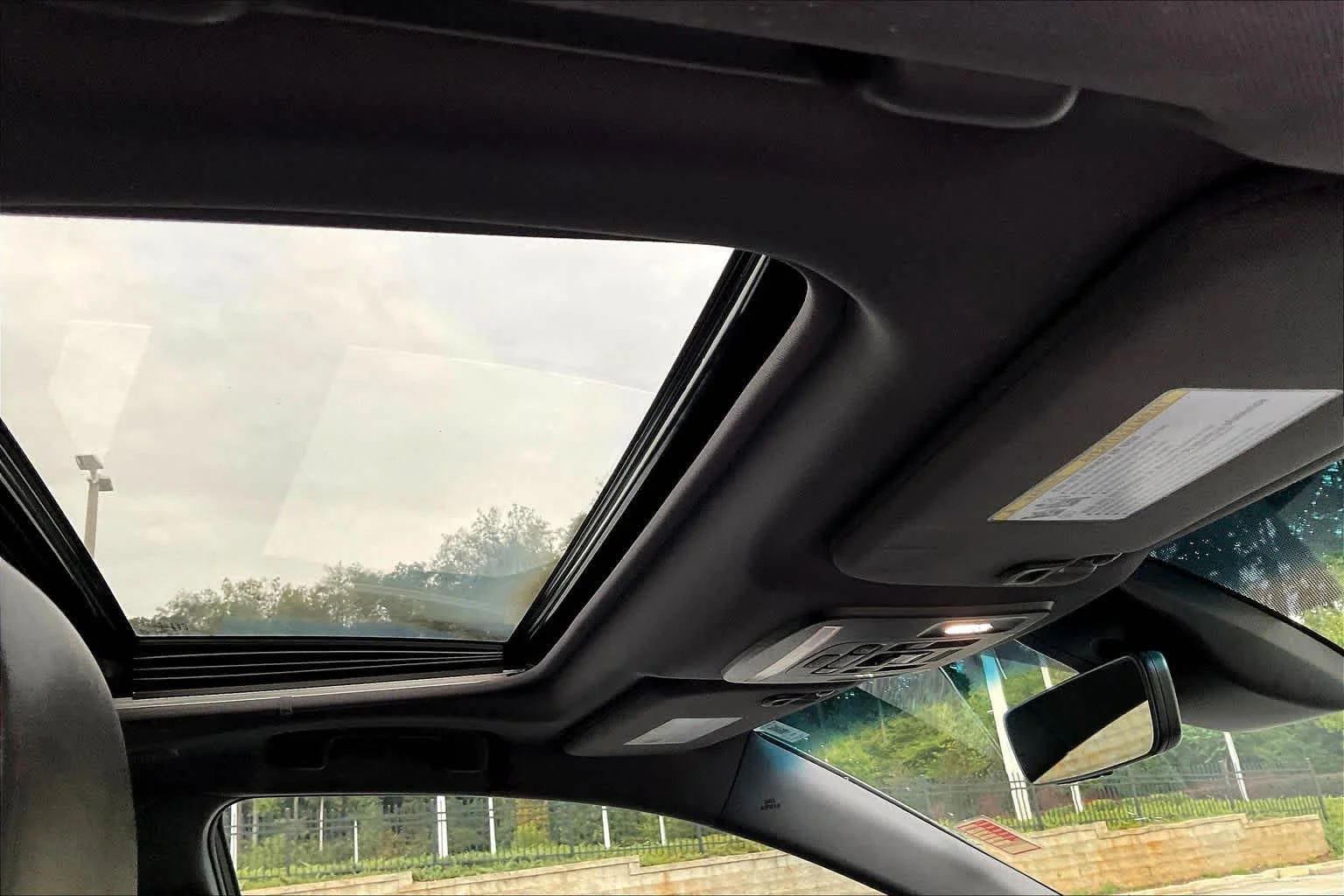 Used 2019 Wind Chill Pearl Toyota Touring image 14