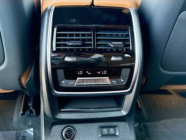 New 2027 Manhattan Green Metallic BMW xDrive40i image 21