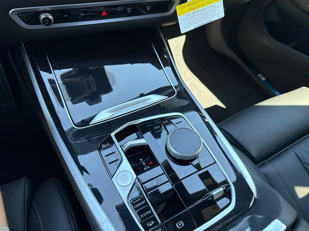 New 2027 White BMW xDrive40i image 22