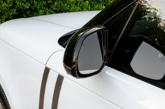 2026 Land Rover Range Rover SE - Photo 52