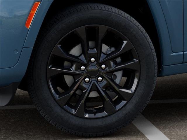New 2026 Steel Blue Exterior Paint Jeep Limited Reserve 4x4 image 8