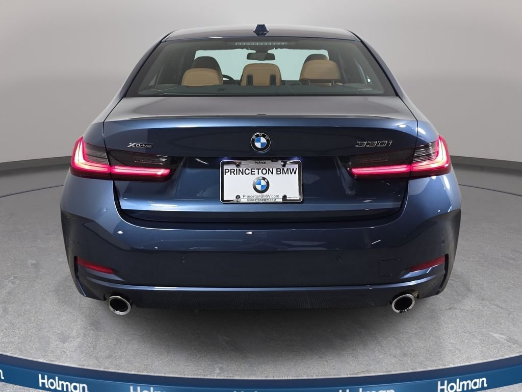 New 2026 Arctic Race Blue metallic BMW 330i xDrive image 6