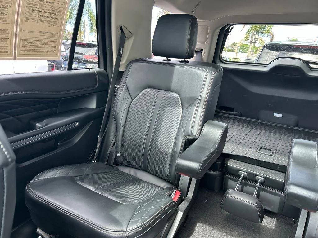 Certified Used 2019 White Platinum Clearcoat Metallic Ford Platinum image 12