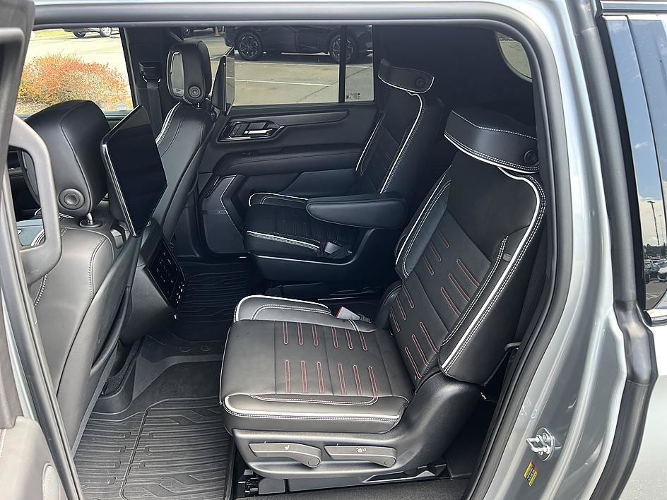 Used 2025 Sterling Metallic GMC AT4 Ultimate image 15
