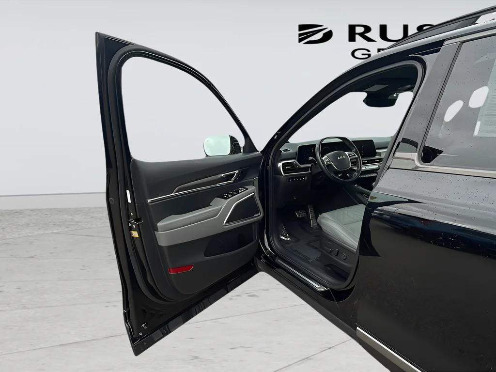 Used 2023 Black Kia SX-Prestige X-Pro image 35